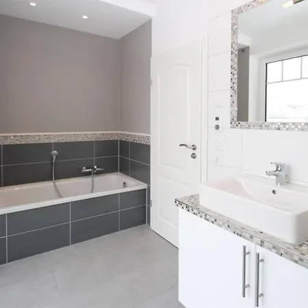 Haus-Sommerlust-Wohnung-7-9640 아파트 *